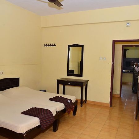 Mm Tourist Home Mangalapādi Buitenkant foto