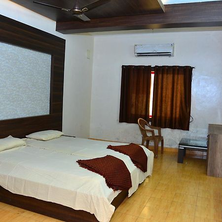 Mm Tourist Home Mangalapādi Buitenkant foto